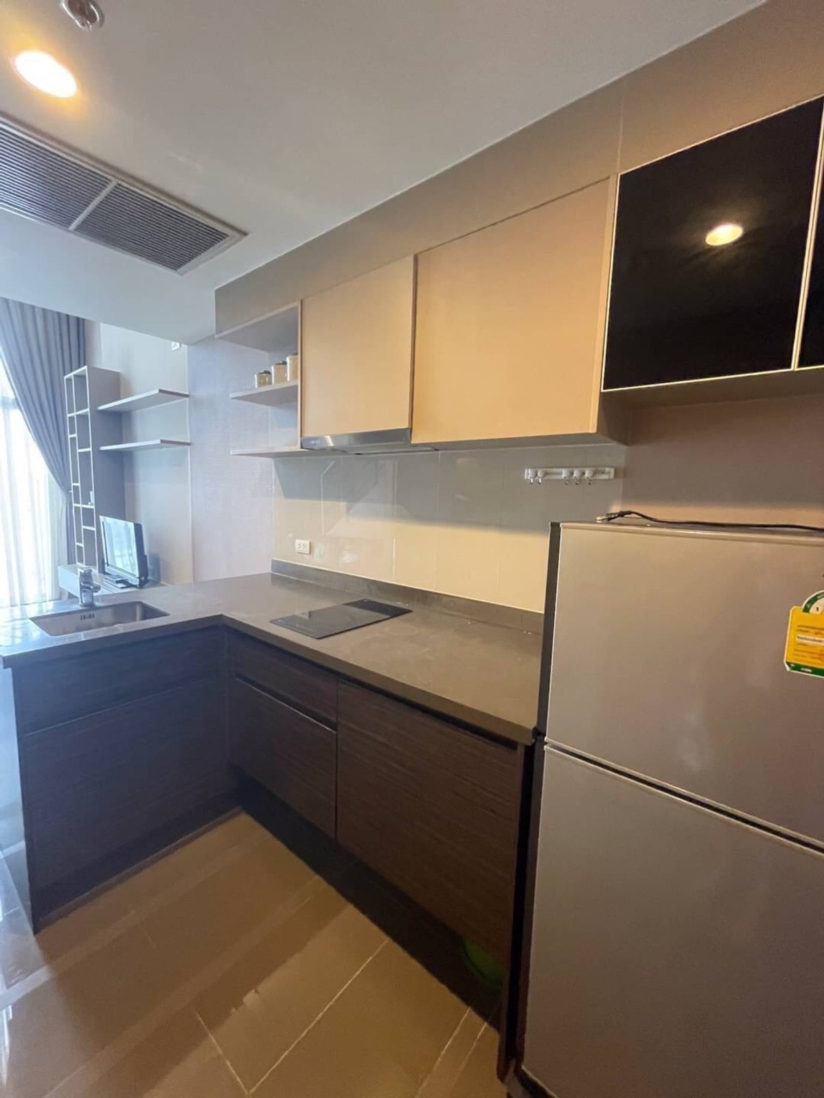 For RentCondoSapankwai,Jatujak : For rent: Onyx Phaholyothin 1 bed Duplex, high floor, price 18,500/month. If interested, contact 098-9655699 I LINE: 0817333255 Pick available room 25/3/69