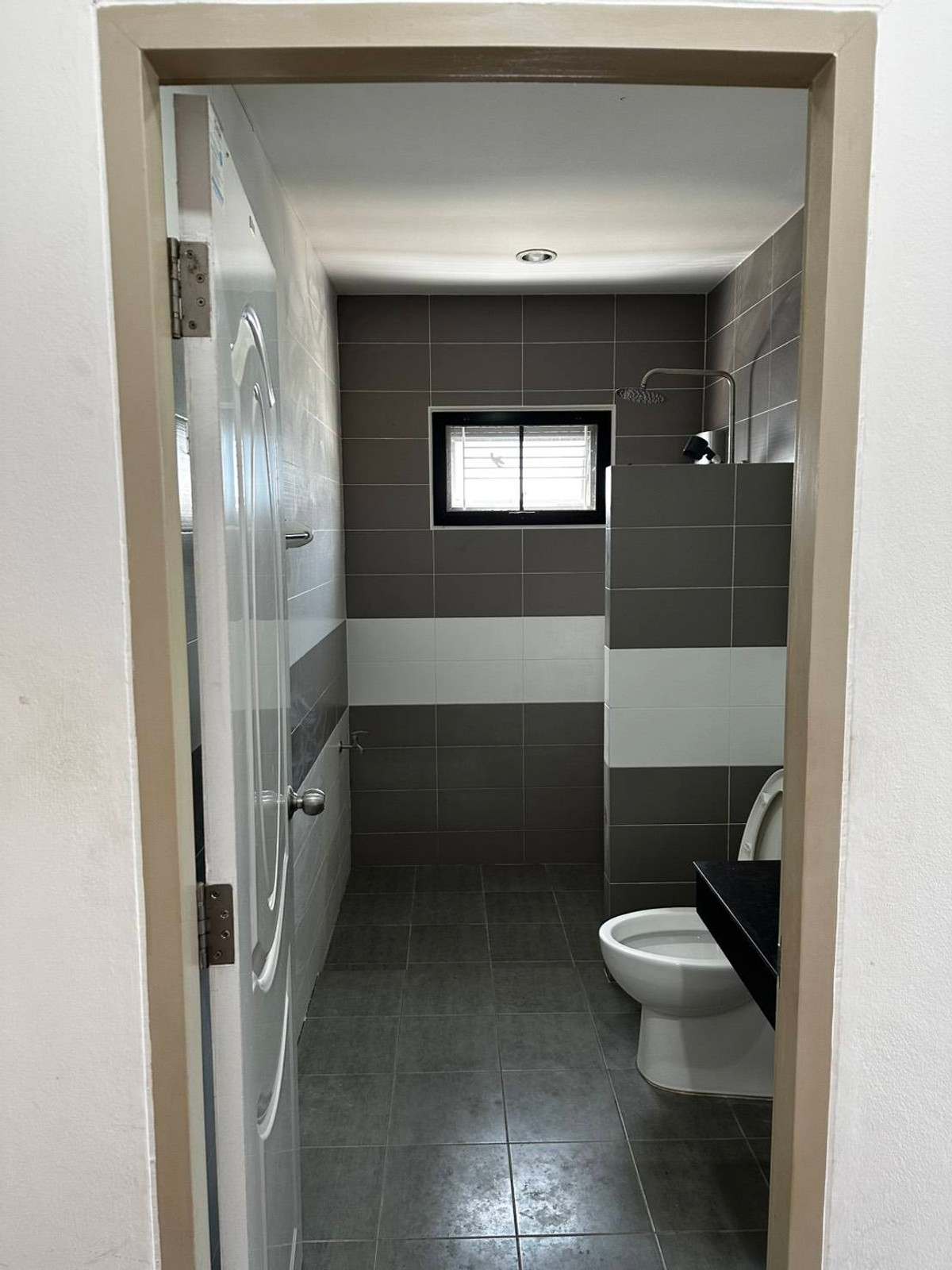 ขายบ้านพัทยา บางแสน ชลบุรี สัตหีบ : สงบแต่ไม่ไกลเมือง! ใกล้ถนนใหญ่ เดินทางไว 🌿 อนัญญา พรีเมี่ยม พลัส / 3 ห้องนอน (ขาย), Ananya Premium Plus / 3 Bedrooms (FOR SALE) BEWN062