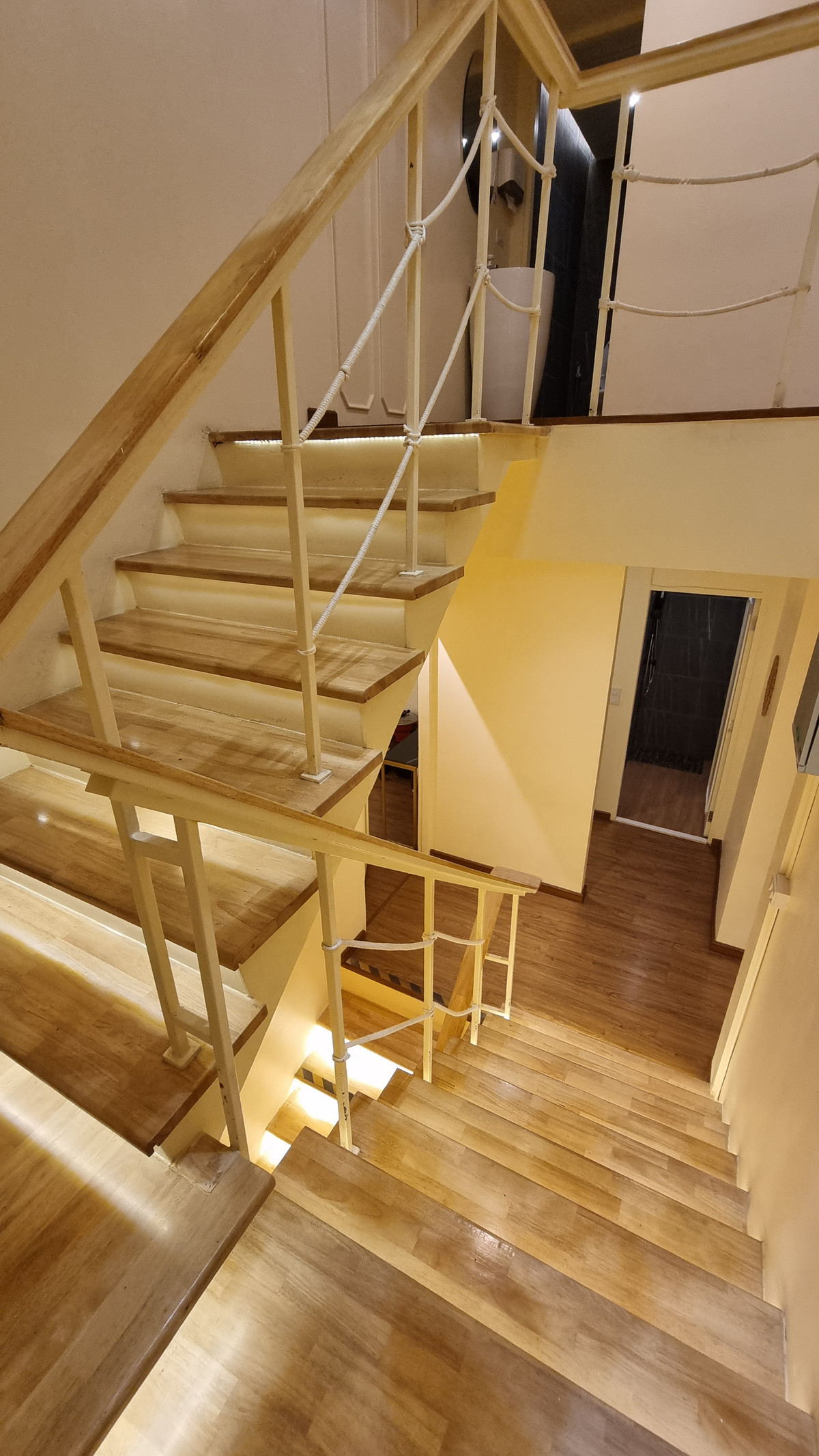 For RentRetail SpaceSukhumvit, Asoke, Thonglor : For rent, Spa Thonglor, a 3-story townhouse, size 400 sq m.