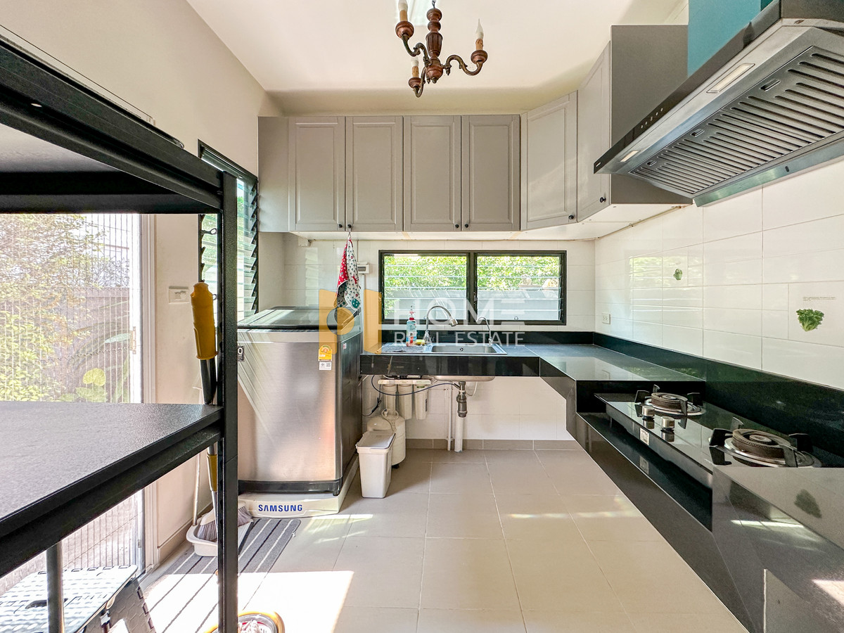 ขายบ้านบางนา แบริ่ง ลาซาล : บ้านสวนอังกฤษ ร่มรื่นตั้งแต่ก้าวแรก 🌿 มัณฑนา ศรีนครินทร์ - บางนา / 4 ห้องนอน (ขาย), Mantana Srinakarin - Bangna / 4 Bedrooms (FOR SALE) YOK058