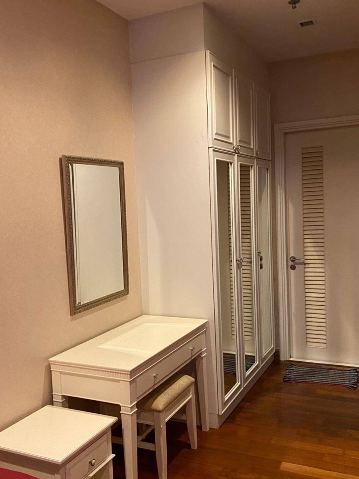 ให้เช่าคอนโดสาทร นราธิวาส : ให้เช่า Ivy Sathorn 10 ☎️ 0912322009