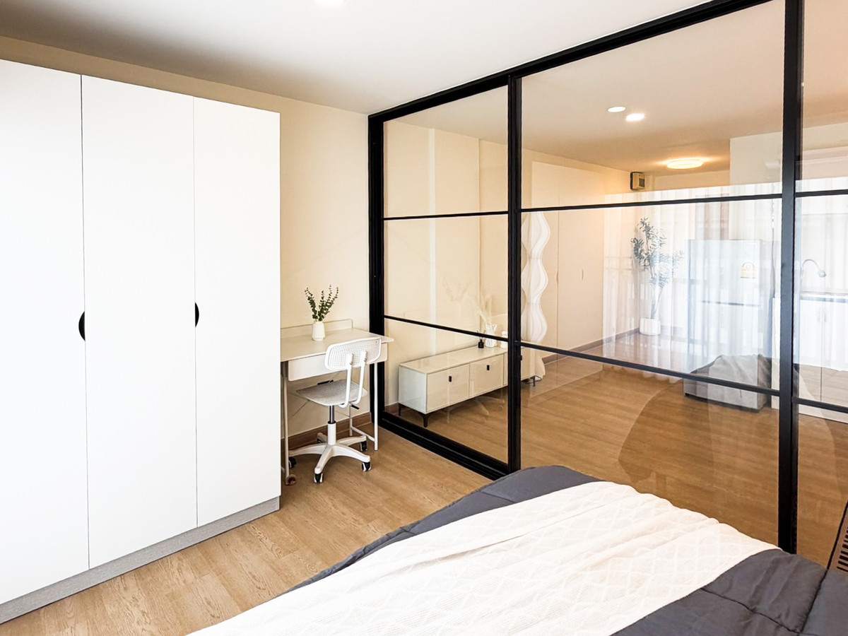 ขายคอนโดลาดพร้าว101 แฮปปี้แลนด์ : (เจ้าของขาย) คอนโดลาดพร้าววิวสระว่ายน้ำ เฟอร์ครบ 32 ตร.ม. ผ่อน 5,000 ใกล้MRT 