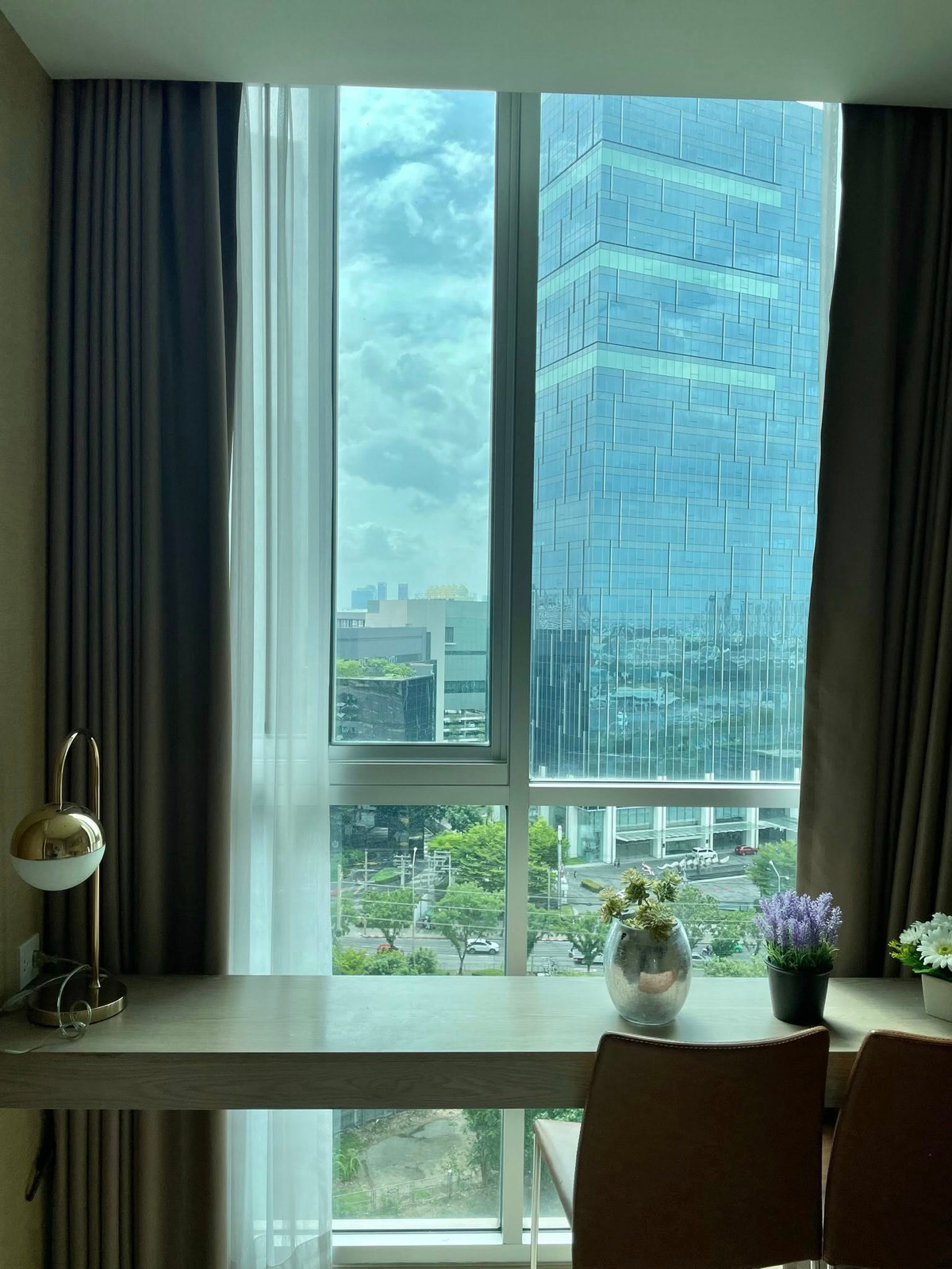 For SaleCondoRatchadapisek, Huaikwang, Suttisan : Noble Revolve Ratchada 2 / 2 Bedrooms (FOR SALE), Noble Revolve Ratchada 2 / 2 Bedrooms (For Sale) TARN243