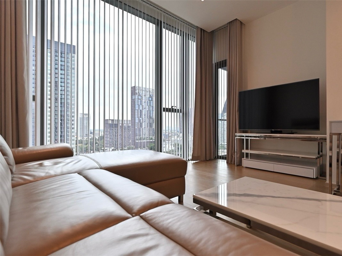 ให้เช่าคอนโดสุขุมวิท อโศก ทองหล่อ : The Strand Thonglor. for rent - 0816037454