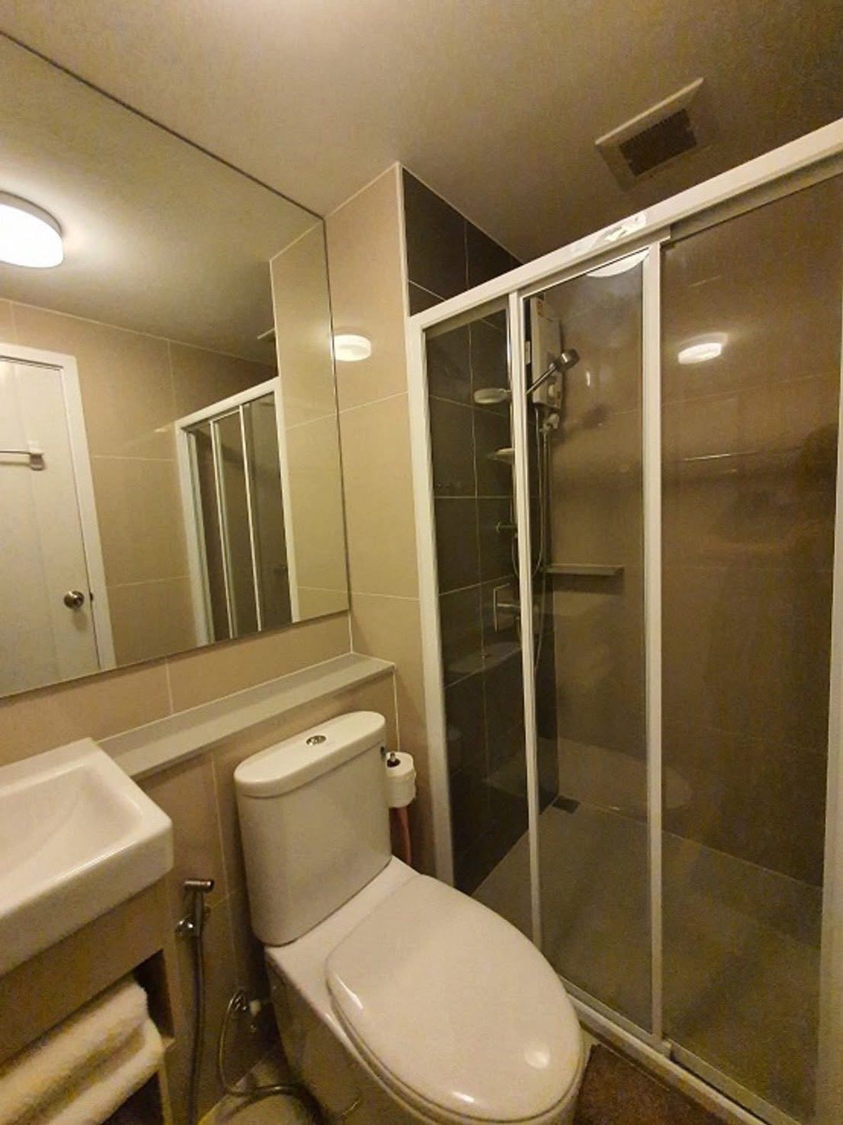 ให้เช่าคอนโดพระราม 9 เพชรบุรีตัดใหม่ RCA : ให้เช่า ✨ The Privacy Rama 9 ✨ ใกล้ airport link เฟอร์นิเจอร์ และ เครื่องใช้ไฟฟ้าครบ 