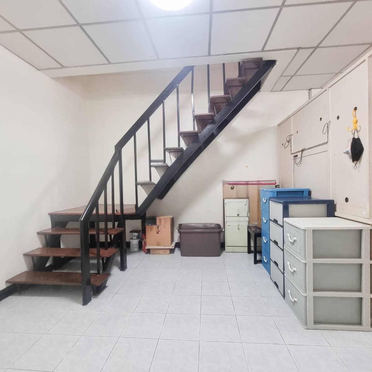 ขายทาวน์โฮมรามคำแหง หัวหมาก : ทาวน์เฮ้าส์สภาพดี ติดรถไฟฟ้าศรีกรีฑาระยะเดิน 500 เมตร  ใกล้โรงพยาบาลสมิติเวช ศรีนครินทร์ 🚶