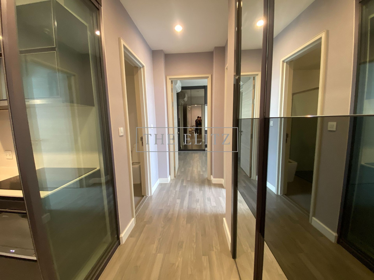 ให้เช่าคอนโดสาทร นราธิวาส : ✨ Steps away from Bangkok Christian College The Room Sathorn-TanonPun | Premium Facilities, Top Security, Prime Location 💕