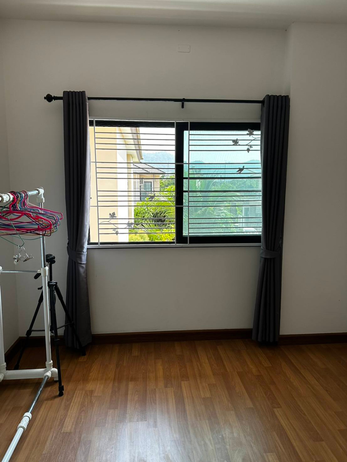 ขายบ้านพัทยา บางแสน ชลบุรี สัตหีบ : สงบแต่ไม่ไกลเมือง! ใกล้ถนนใหญ่ เดินทางไว 🌿 อนัญญา พรีเมี่ยม พลัส / 3 ห้องนอน (ขาย), Ananya Premium Plus / 3 Bedrooms (FOR SALE) BEWN062