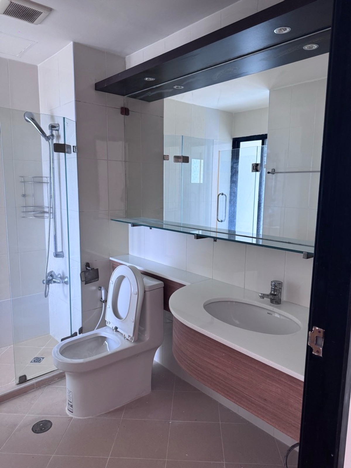 For RentCondoSathorn, Narathiwat : 🔥🚨Urgent! Sathorn gardens 2bed 2bath 94 Sq.m Only 40,000 per month