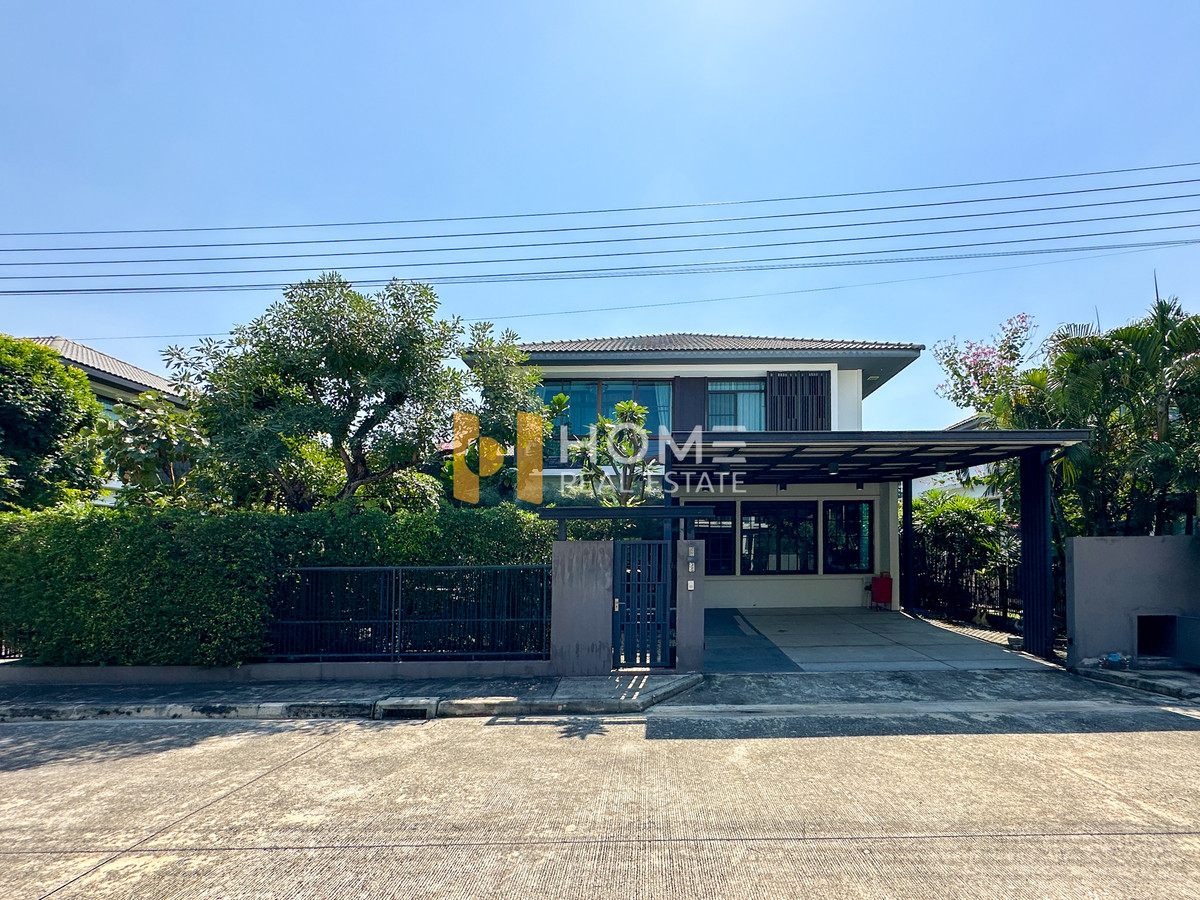 For SaleHouseBangna, Bearing, Lasalle : An English garden house, lush and tranquil from the moment you step inside 🌿 Mantana Srinakarin - Bangna / 4 Bedrooms (FOR SALE) YOK058