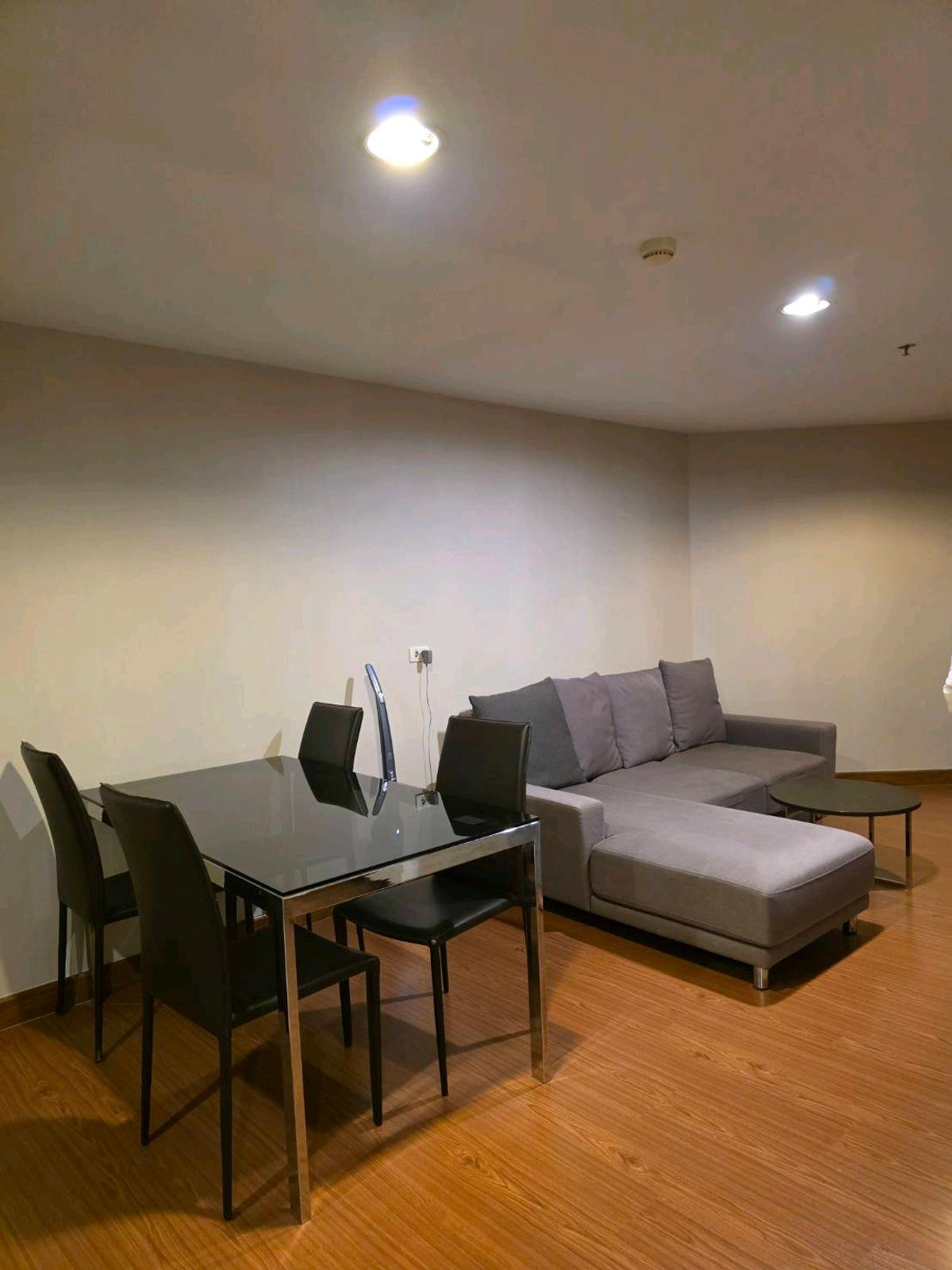 ขายคอนโดพระราม 9 เพชรบุรีตัดใหม่ RCA : Hot Price!!!!!For rent Belle grand rama 9
Next to Central  rama 9 
