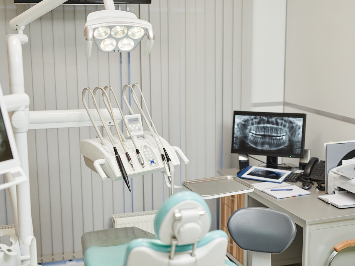 For RentRetail SpaceSukhumvit, Asoke, Thonglor : Rental space, floors 1-2, total 350 square meters, next to the main road, Asoke - Phetchaburi, New Road, near SWU Grammy, Singha Complex Building, MRT Phetchaburi Station, 350 meters.