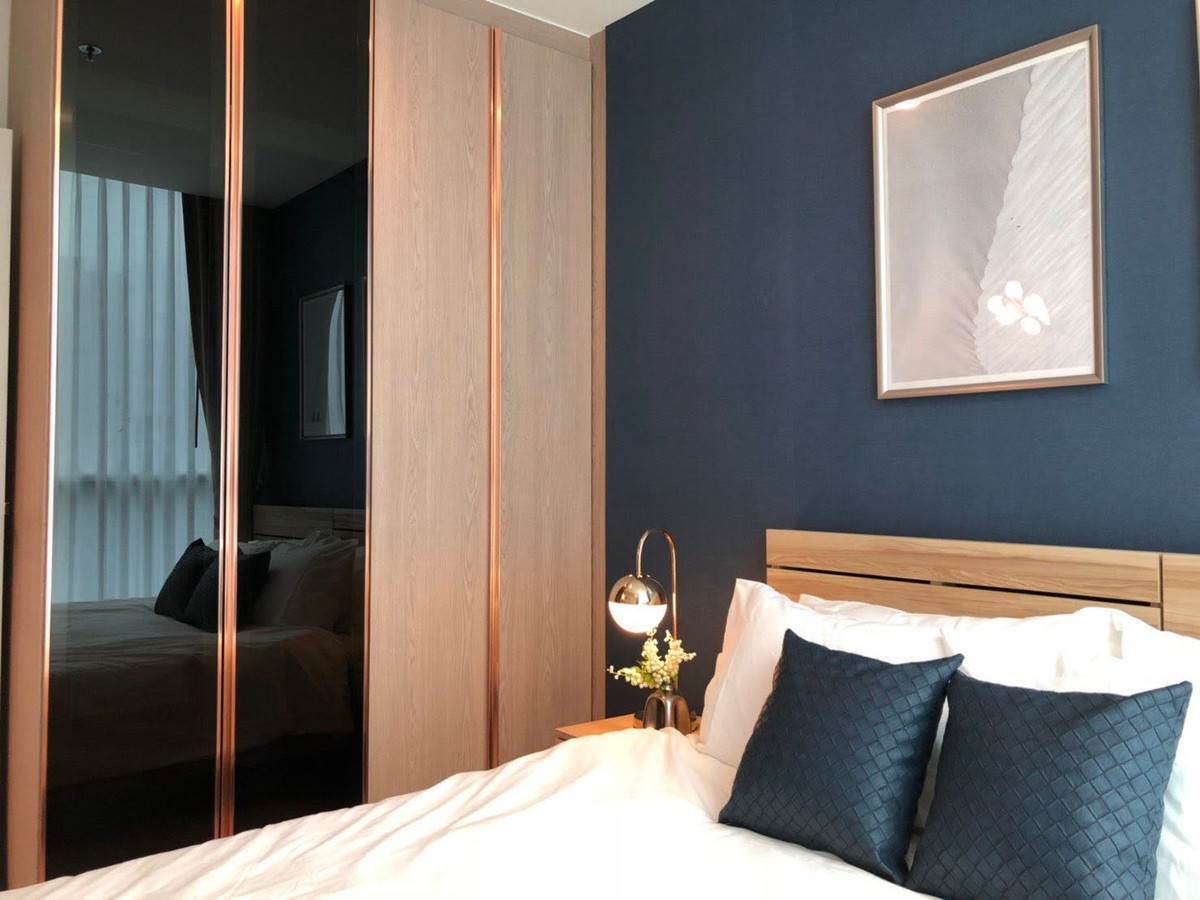 For SaleCondoRatchadapisek, Huaikwang, Suttisan : Noble Revolve Ratchada 2 / 2 Bedrooms (FOR SALE), Noble Revolve Ratchada 2 / 2 Bedrooms (For Sale) TARN243