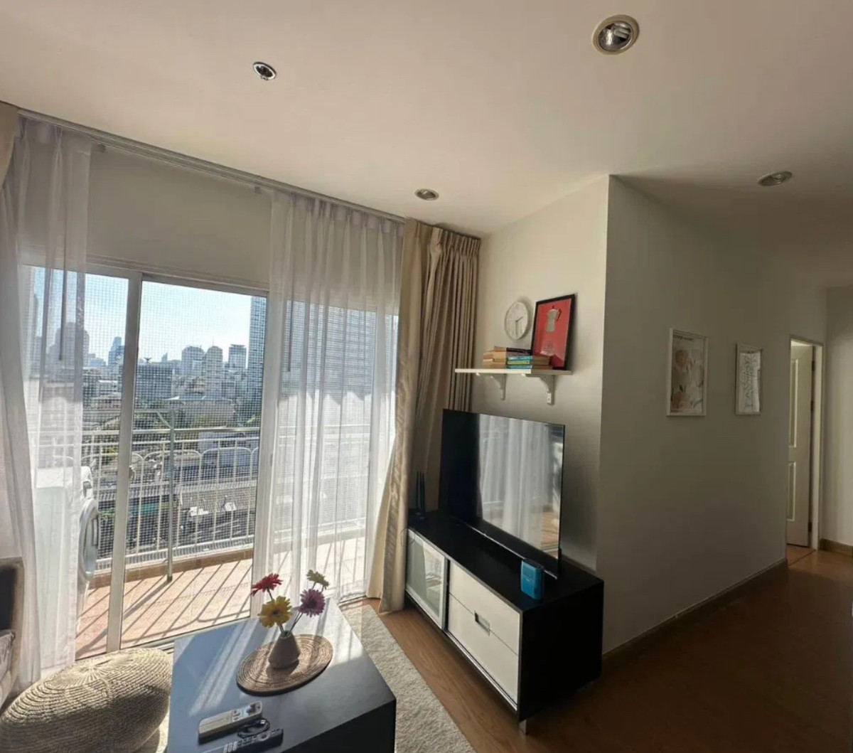 ให้เช่าคอนโดราชเทวี พญาไท : Complete Ratchaprarob 55 sq.m. Please add LINE ID @806qphgn o8415o5483 (ไทย/ENG/한국어/中國)✨