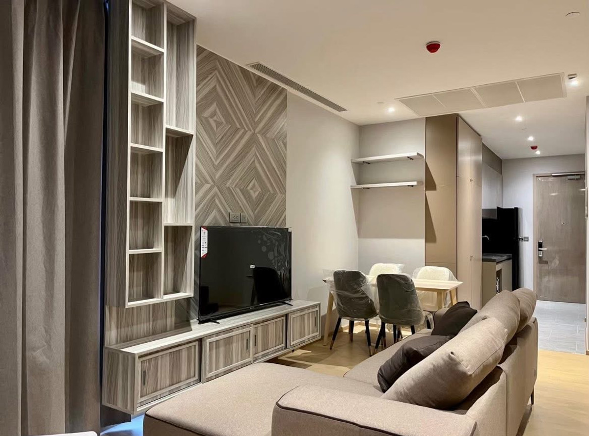 For RentCondoRama9, Petchburi, RCA : For Rent ✨ Ashton Asoke - Rama 9 ✨ 2 Bedrooms, 2 Bathrooms, Fully Furnished and Equipped, Near BTS Asoke.