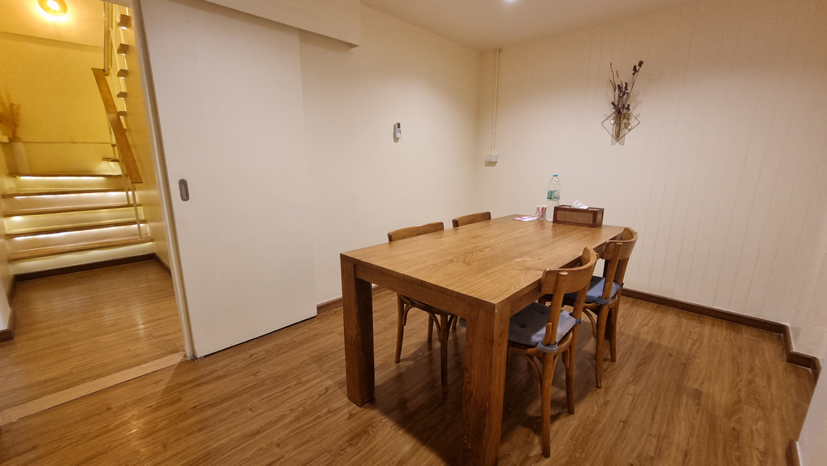 For RentRetail SpaceSukhumvit, Asoke, Thonglor : For rent, Spa Thonglor, a 3-story townhouse, size 400 sq m.
