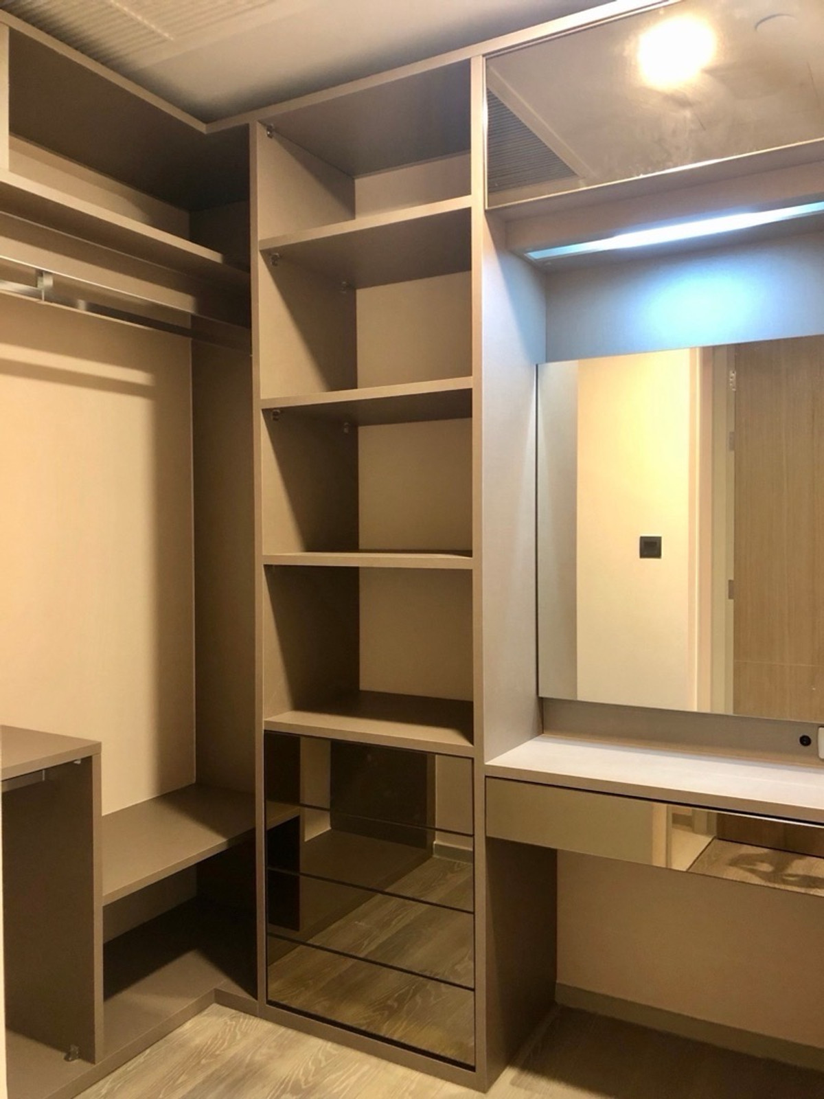 ให้เช่าคอนโดสีลม ศาลาแดง บางรัก : ให้เช่า Ashton Silom ☎️ 0912322009