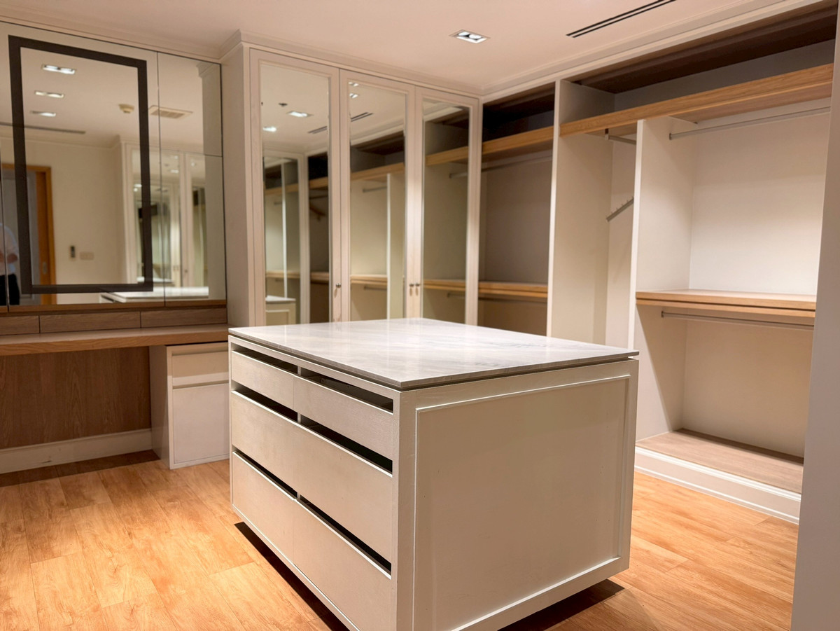 ขายคอนโดสุขุมวิท อโศก ทองหล่อ : คอนโดหรูห้องใหญ่ 2 ห้องนอน ที่ La Vie En Rose Sukhumvit 36, Contact 062-496-6454