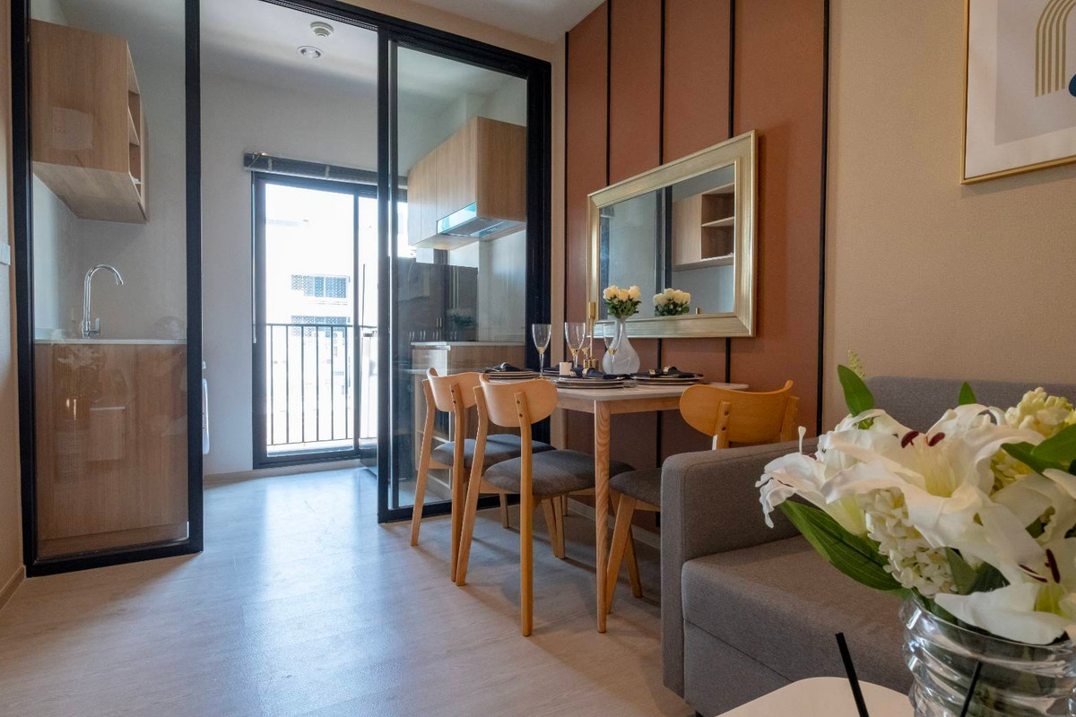 For RentCondoBangna, Bearing, Lasalle : RC023526 Condo corner room fully furnished for rent at NUE Noble Center Bangna, next to Central Bangna