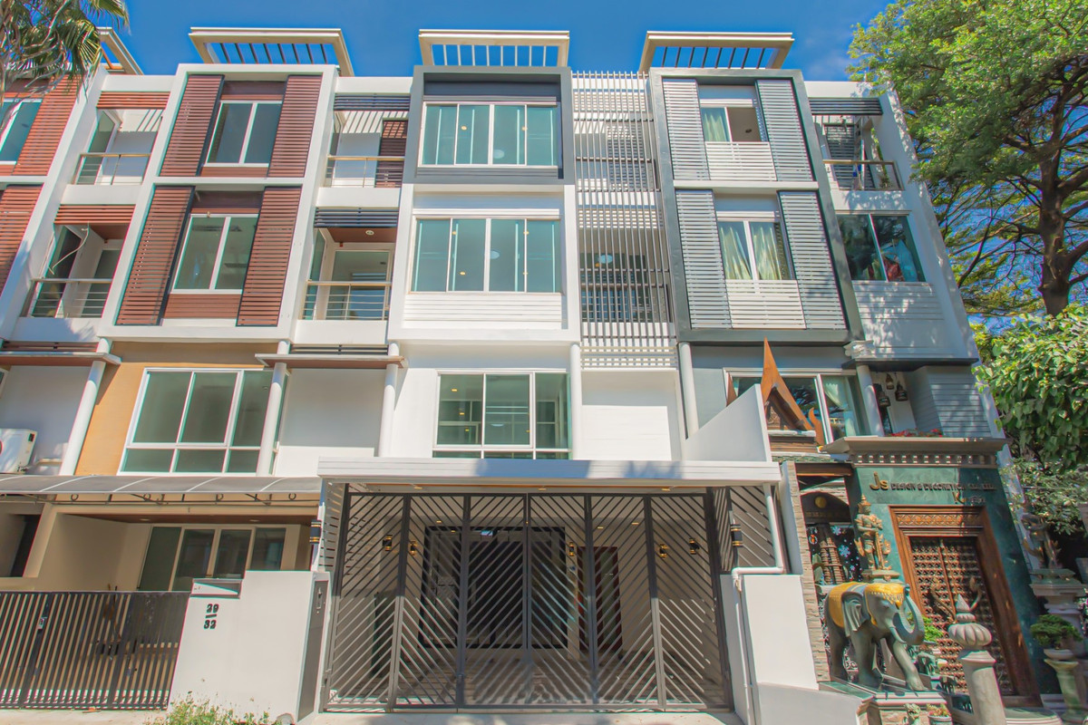 ขายทาวน์โฮมเกษตร นวมินทร์ ลาดปลาเค้า : CS026  ขายด่วนเลยจ้า 😍 บ้ า น เ พ ลิ น ต า หมู่บ้าน THE PRIMARY ประเสริฐมนูกิจ 41  ทาวน์โฮม 4 ชั้น สุดสวย ทำเลแจ่ม ย่าน เกษตร - นวมินทร์ 