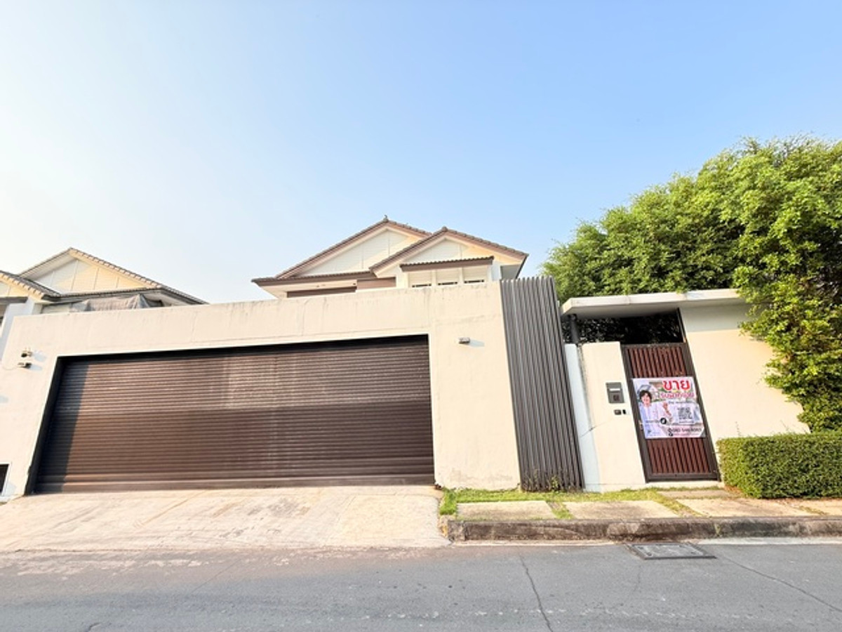 For SaleHousePhutthamonthon, Salaya : House for sale in Nantawan Utthayan Aksa, corner house 80 sq m. on Utthayan Aksa Road.