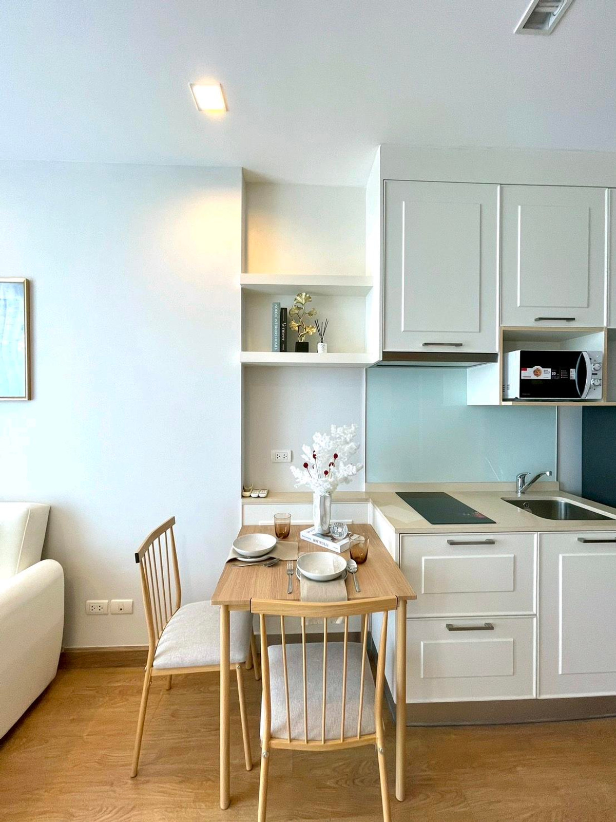 ให้เช่าคอนโดอ่อนนุช อุดมสุข : 🔥🔥 ห้องใหม่มาก! เพิ่งตกแต่งเสร็จ สดๆ ร้อนๆ 🔥🔥
✨ สัมผัสประสบการณ์ครั้งแรกของห้องตกแต่งใหม่ ✨