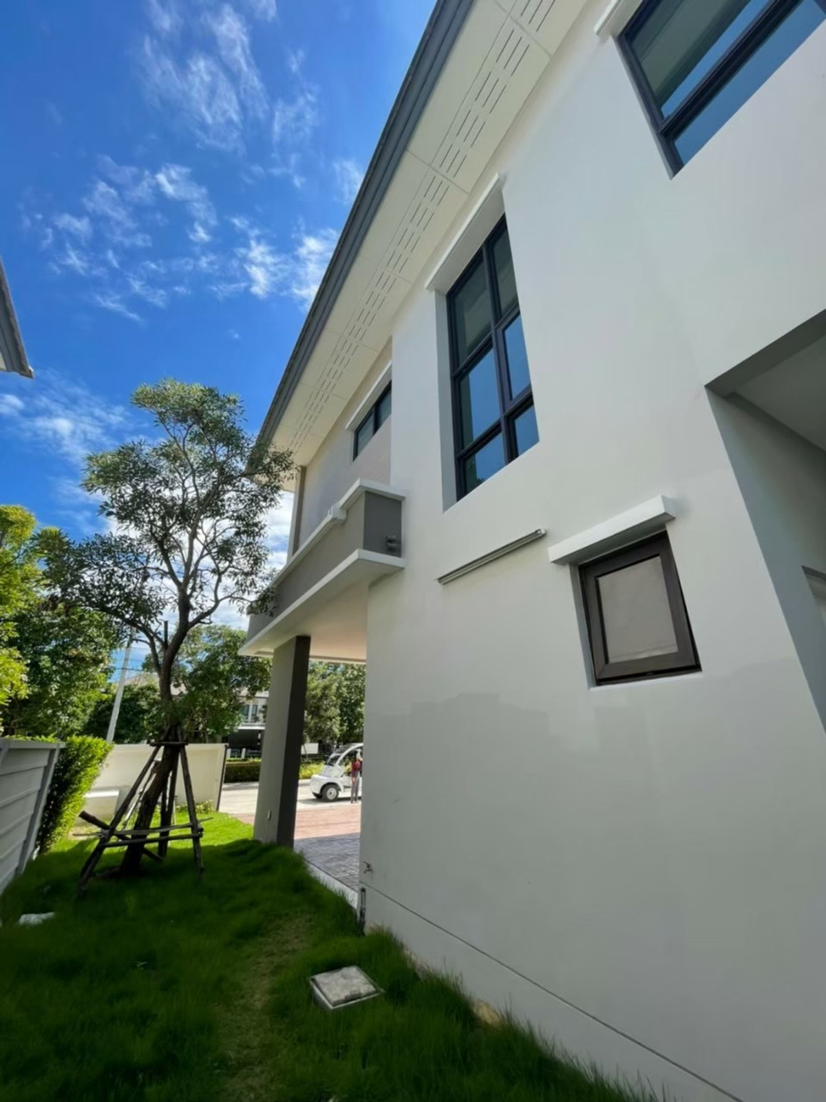 ขายบ้านปิ่นเกล้า จรัญสนิทวงศ์ : เจ้าของขายเอง งดรับนายหน้า ขายบ้านเดี่ยวโครงการเดอะซิตี้ปิ่นเกล้าบรม1* ซ.บรมราชชนนี60 ขนาดที่ดิน105ตารางวา พื้นที่ใช้สอย380ตารางเมตร เพียง 🔥22.9 ล้าน เฟสที่ดีที่สุดในโครงการ ใกล้คลับเฮ้าส์ ติดสวนขนาดใหญ่ของหมู่บ้าน เลขที่มงคล 9/5 พร้อมเข้าอยู่ 0954935293