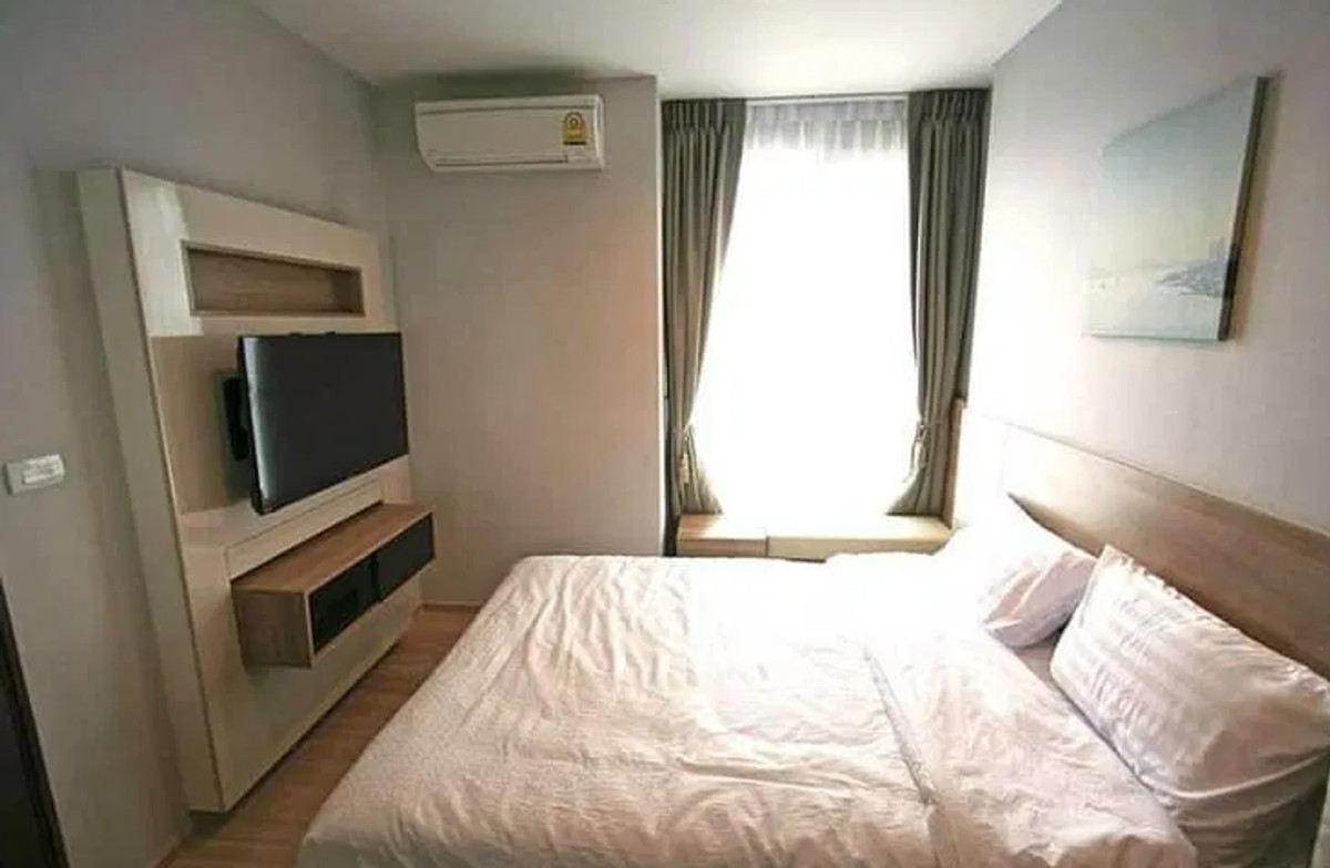 ให้เช่าคอนโดสาทร นราธิวาส : Rhythm Sathorn 35 sq.m, Please add LINE ID @806qphgn o8415o5483 