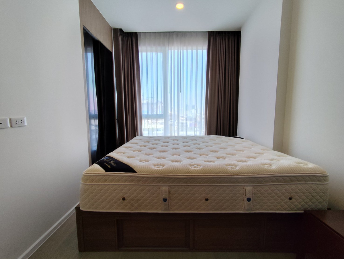 For RentCondoPinklao, Charansanitwong : *FOR RENT* De LAPIS Charan 81, near MRT Bang Phlat 30 m.