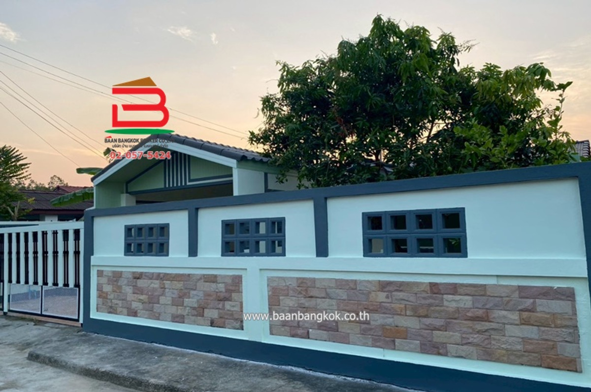 For SaleHouseSa Kaeo : 1-story detached house, Baan Panithan, Soi Thetsaban 2, area 50 sq m., Sa Kaeo-Khao Hin Son Road, Tha Kasem Subdistrict, Mueang Sa Kaeo District. Sa Kaeo Province