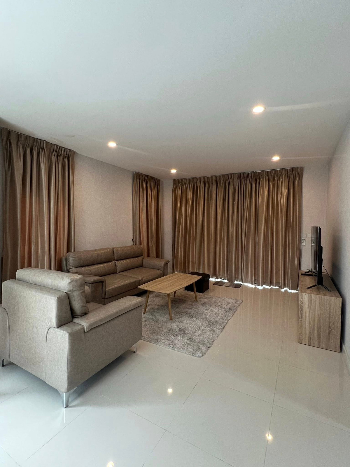 For RentHousePattanakan, Srinakarin : K-6740 For rent! Passorn Prestige Bangna Suvarnabhumi ready to move in.