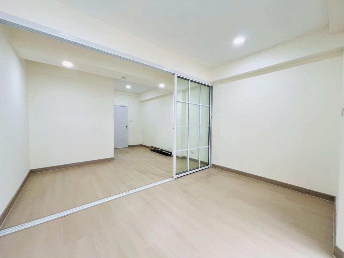 ขายคอนโดปิ่นเกล้า จรัญสนิทวงศ์ : 🔥 หลุดจอง! ราคานี้หาไม่ได้ง่าย ๆ พระราม 6 แมนชั่น บี พร้อมโอน 🔥MD-26086548