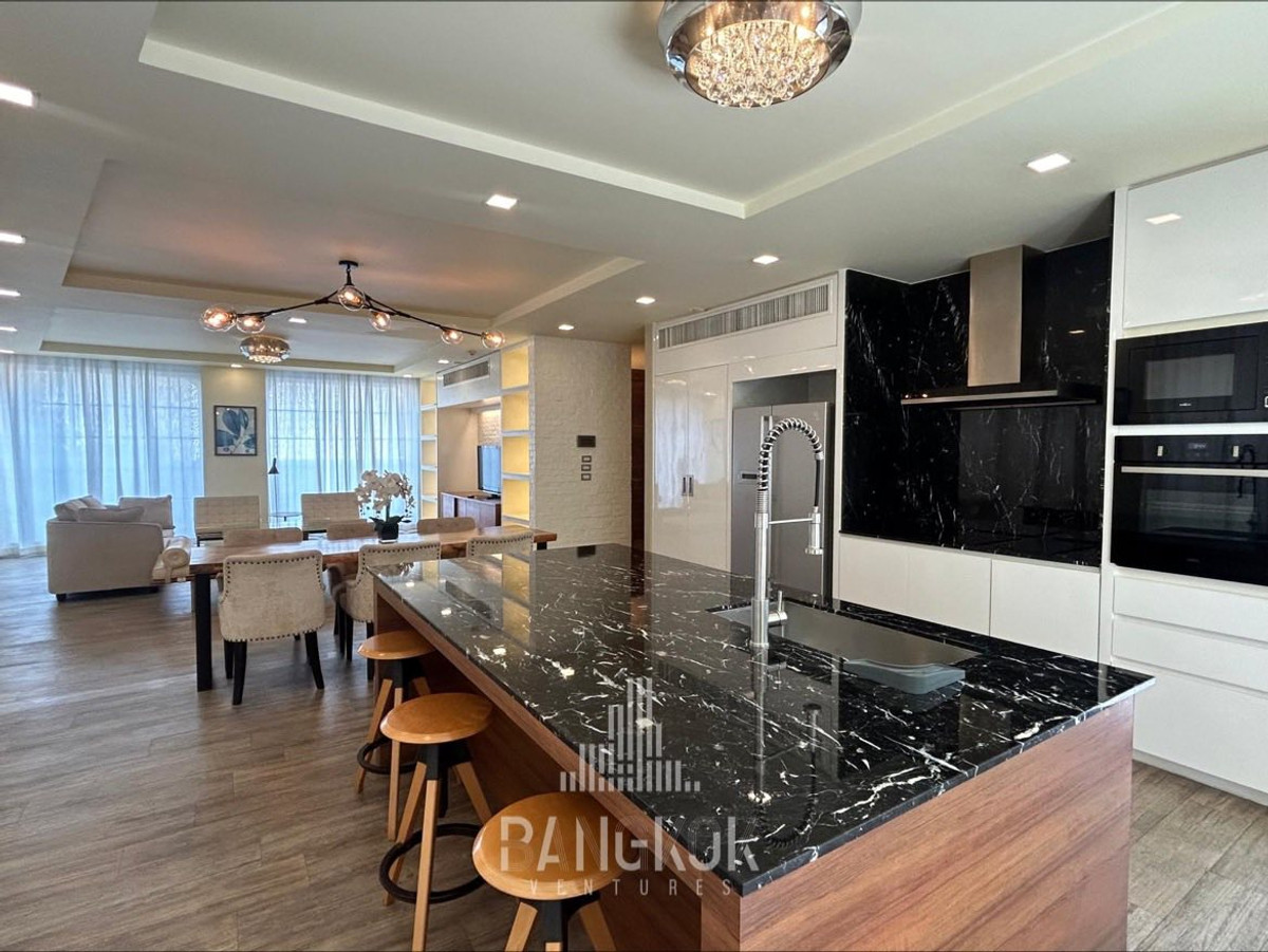 ให้เช่าคอนโดสุขุมวิท อโศก ทองหล่อ : Penthouse สไตล์นิวยอร์ก 3BED + 1OFFICE ในเอกมัย พร้อมให้เช่า💎