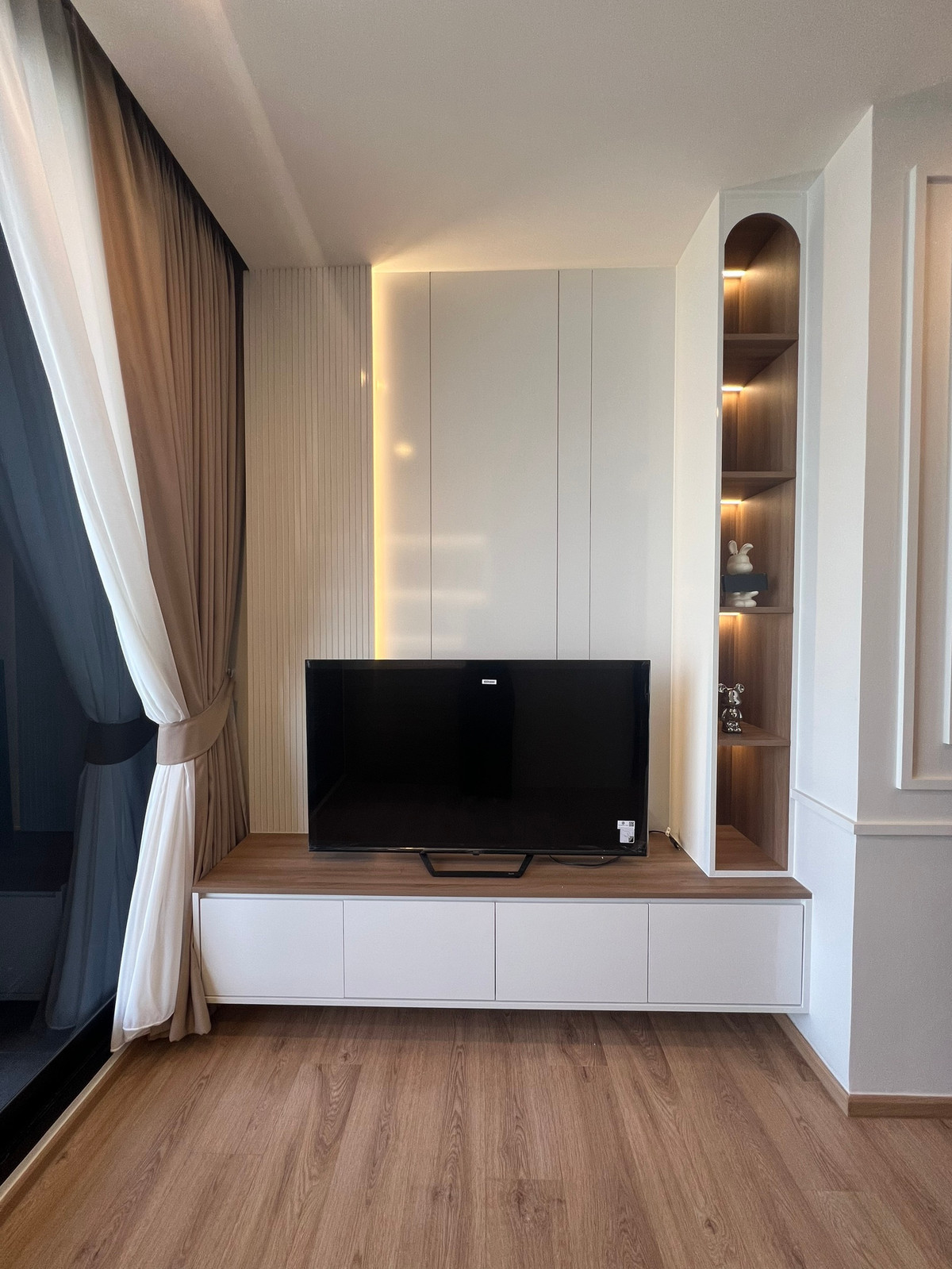 For RentCondoAri,Anusaowaree : Noble Around Ari / 1 Bedroom (FOR RENT), Noble Around Ari / 1 Bedroom (Rent) BL022