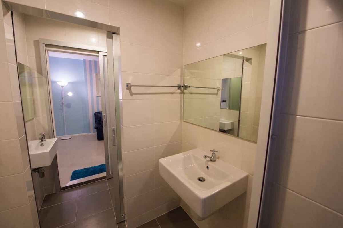 ให้เช่าคอนโดพระราม 9 เพชรบุรีตัดใหม่ RCA : Aspire rama9 ให้เช่า2ห้องนอน1ห้องน้ำ ตำแหน่งมุม ต่อรองได้🫡