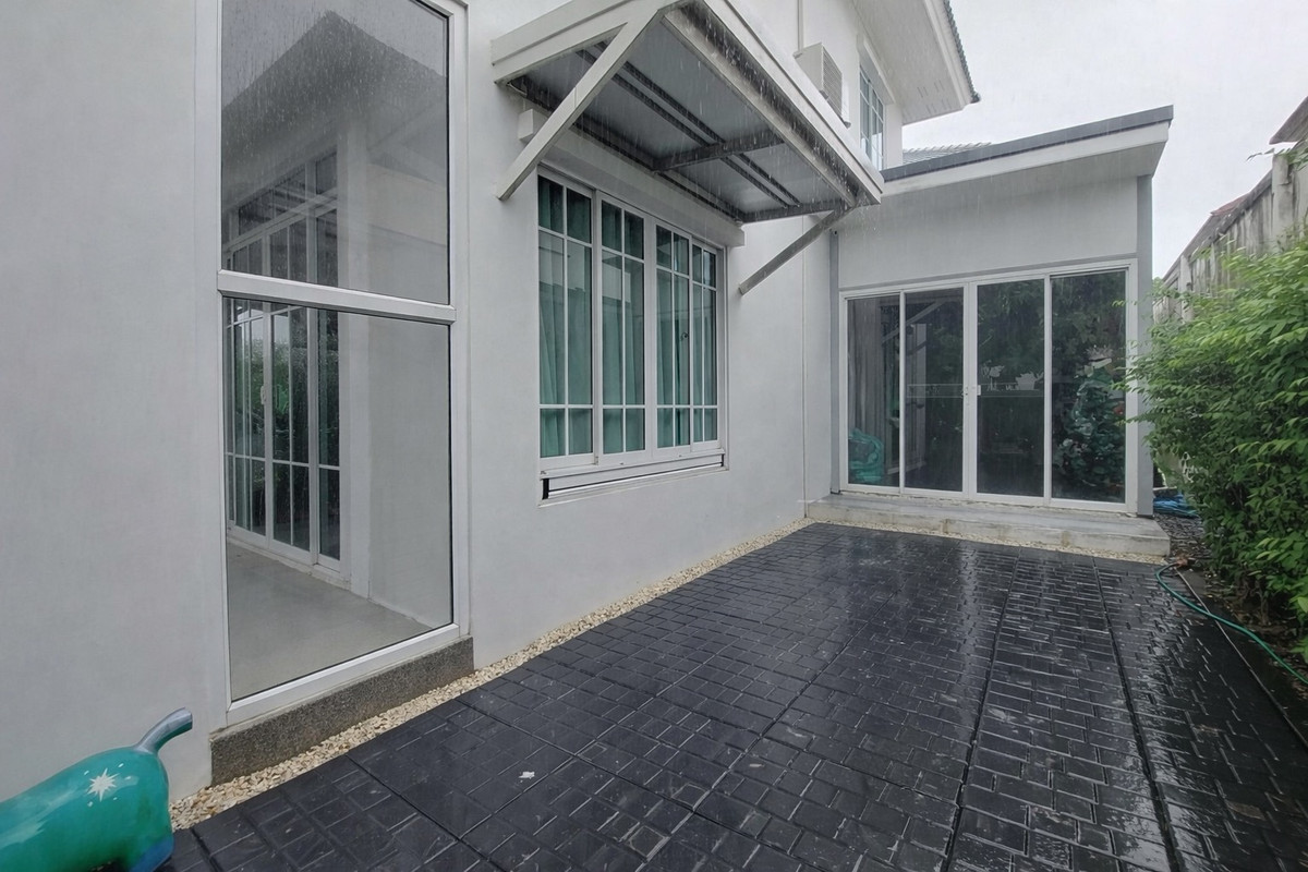 ขายบ้านนวมินทร์ รามอินทรา : 🔥 บ้านหลังมุมหายาก! พื้นที่เยอะ เป็นส่วนตัว ขายด่วน🏡 ชวนชื่น ซิตี้ วัชรพล–รามอินทรา (เฟสใหม่)
📍 ขนาด 51.8 ตร.ว. | หลังมุม
💰 เพียง 6.99 ล้านบาท (ต่อรองได้)