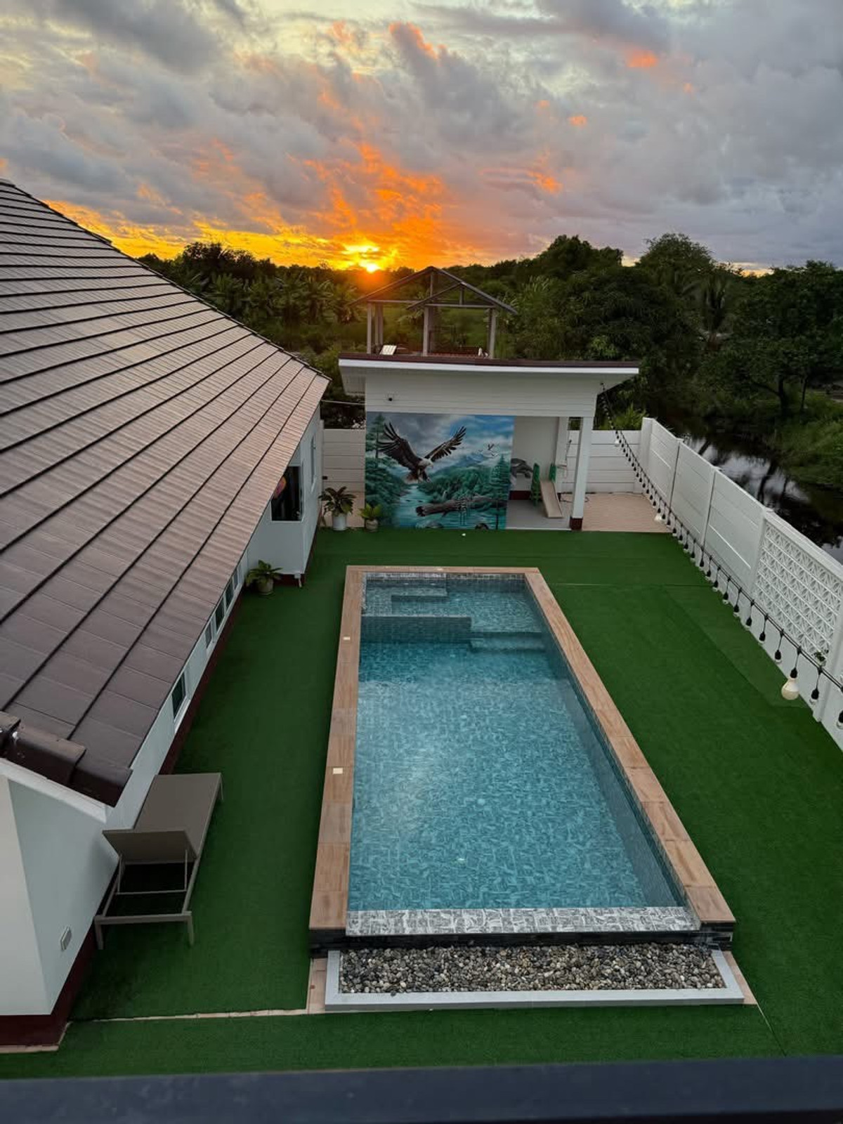 ขายจันทบุรี : ขายพูลวิลล่า Tree Zone Pool Villa เนื้อที่ 214.7 ตารางวา ตำบลหนองซิ่ม อำเภอ แหลมสิงห์ จังหวัดจันทบุรี 