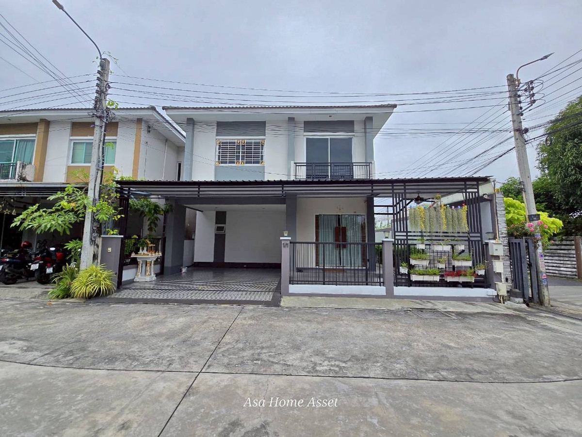 For SaleOnnut, Udomsuk : Twin house, Wiranphat, Soi On Nut 53, corner house, fully furnished, ready to move in.