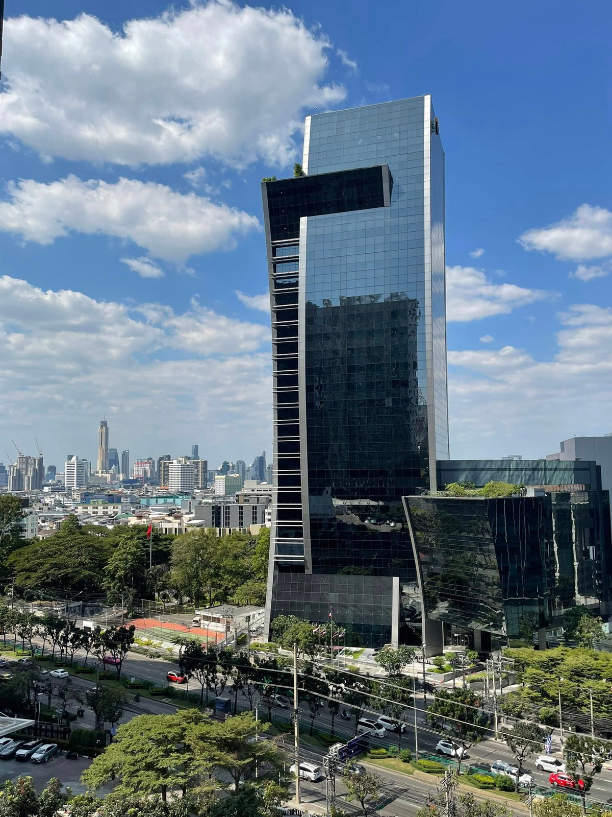 For SaleCondoRatchadapisek, Huaikwang, Suttisan : Noble Revolve Ratchada 2 / 2 Bedrooms (FOR SALE), Noble Revolve Ratchada 2 / 2 Bedrooms (For Sale) TARN240