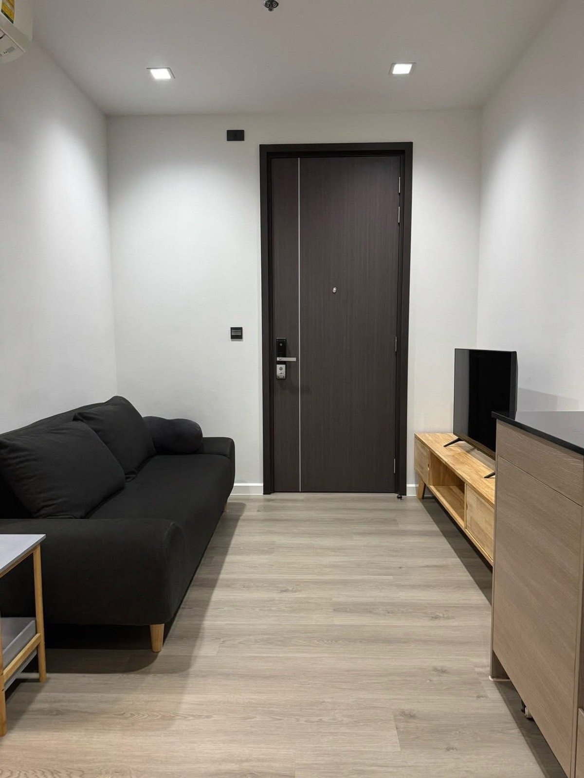 ให้เช่าคอนโดพระราม 9 เพชรบุรีตัดใหม่ RCA : ให้เช่า ✨ The LINE Asoke - Ratchada ✨ เฟอร์นิเจอร์ และ เครื่องใช้ไฟฟ้าครบ ใกล้ MRT พระราม 9