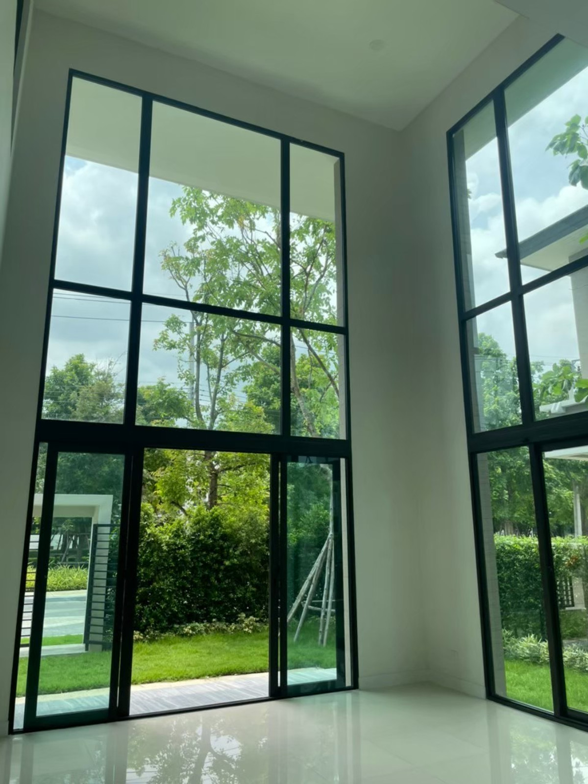 ขายบ้านปิ่นเกล้า จรัญสนิทวงศ์ : เจ้าของขายเอง งดรับนายหน้า ขายบ้านเดี่ยวโครงการเดอะซิตี้ปิ่นเกล้าบรม1* ซ.บรมราชชนนี60 ขนาดที่ดิน105ตารางวา พื้นที่ใช้สอย380ตารางเมตร เพียง 🔥22.9 ล้าน เฟสที่ดีที่สุดในโครงการ ใกล้คลับเฮ้าส์ ติดสวนขนาดใหญ่ของหมู่บ้าน เลขที่มงคล 9/5 พร้อมเข้าอยู่ 0954935293