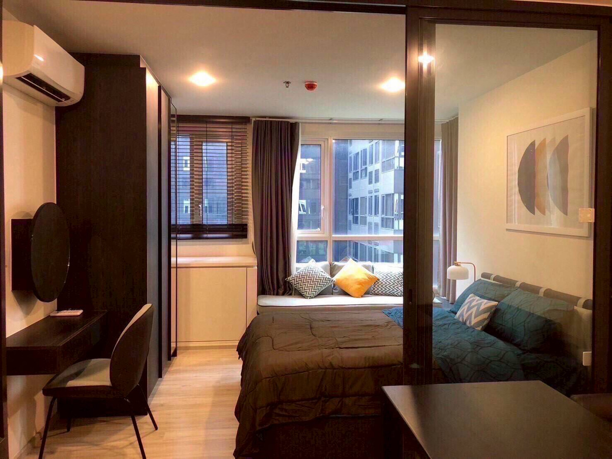 For RentCondoRatchadapisek, Huaikwang, Suttisan : For rent: XT Huai Khwang, lifestyle condo, near MRT Huai Khwang, complete amenities.