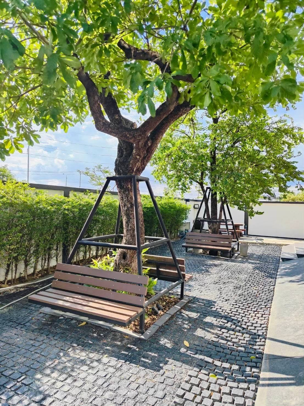 For RentOfficeLadkrabang, Suwannaphum Airport : For rent/sale, 3-story office building with warehouse, 1 rai of land, Phatthana Chonburi Road 3, Krungthep Kreetha New Road. motorway expressway