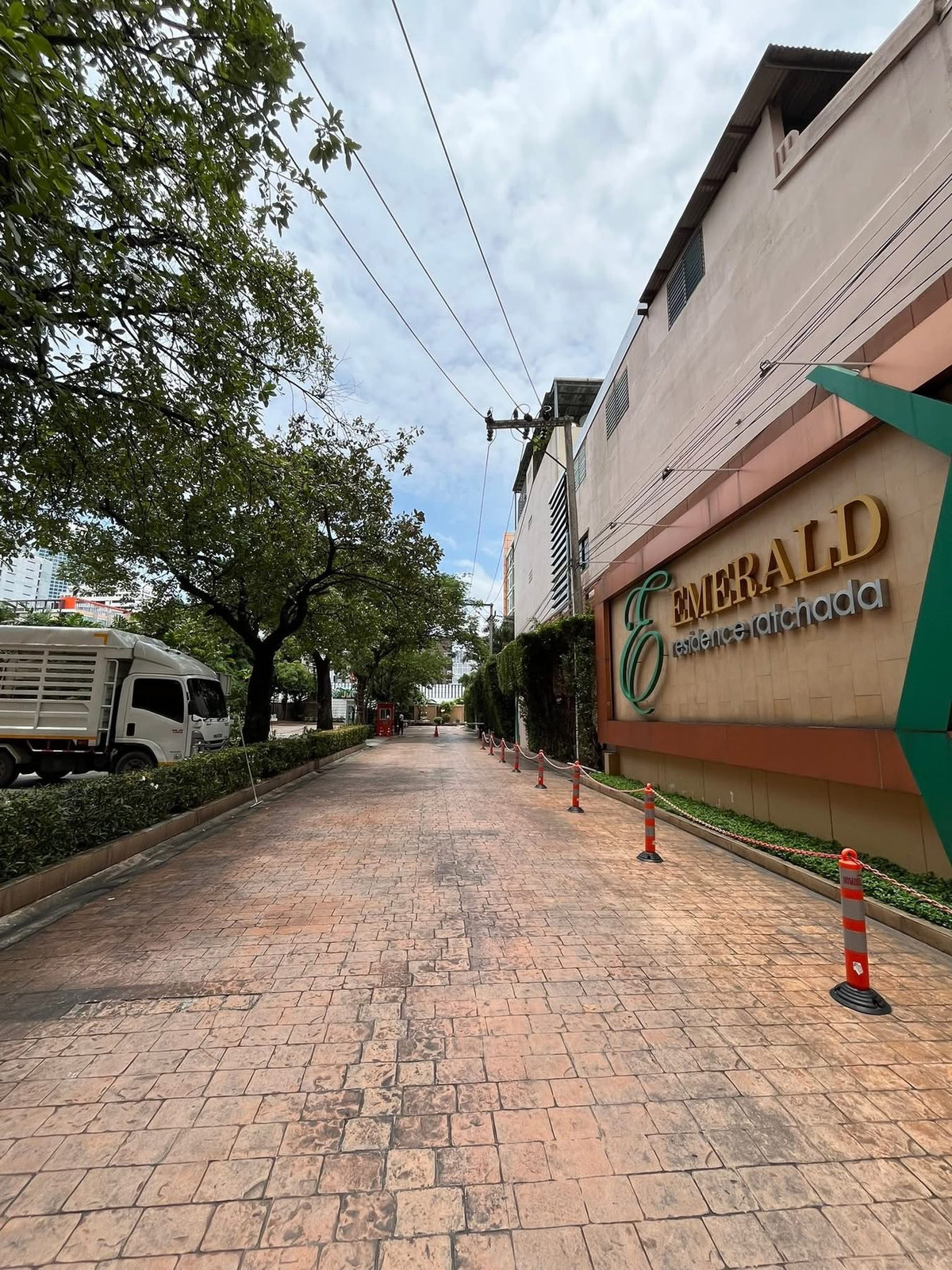 For SaleCondoRatchadapisek, Huaikwang, Suttisan : For sale Emerald Residence Ratchada Condominium✨