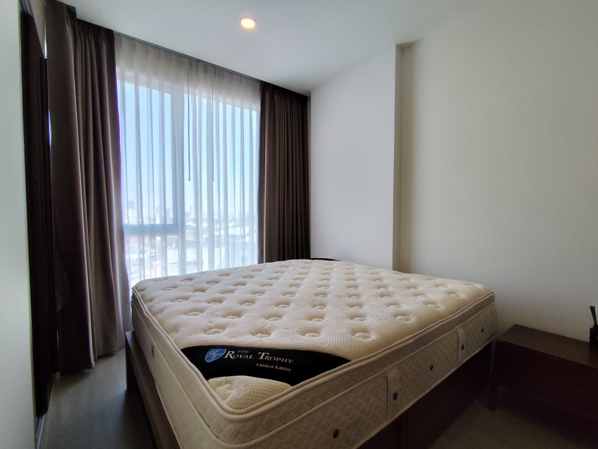 For RentCondoPinklao, Charansanitwong : *FOR RENT* De LAPIS Charan 81, near MRT Bang Phlat 30 m.