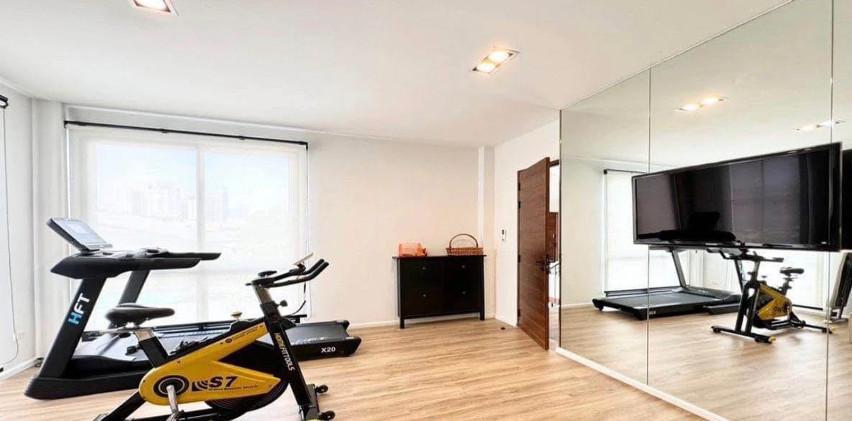 ขายบ้านวงเวียนใหญ่ เจริญนคร : 🏡บ้านเดี่ยวสร้างเอง ดีไซน์พิเศษ ให้ความรู้สึกราวกับหลุดออกมาจากหนัง