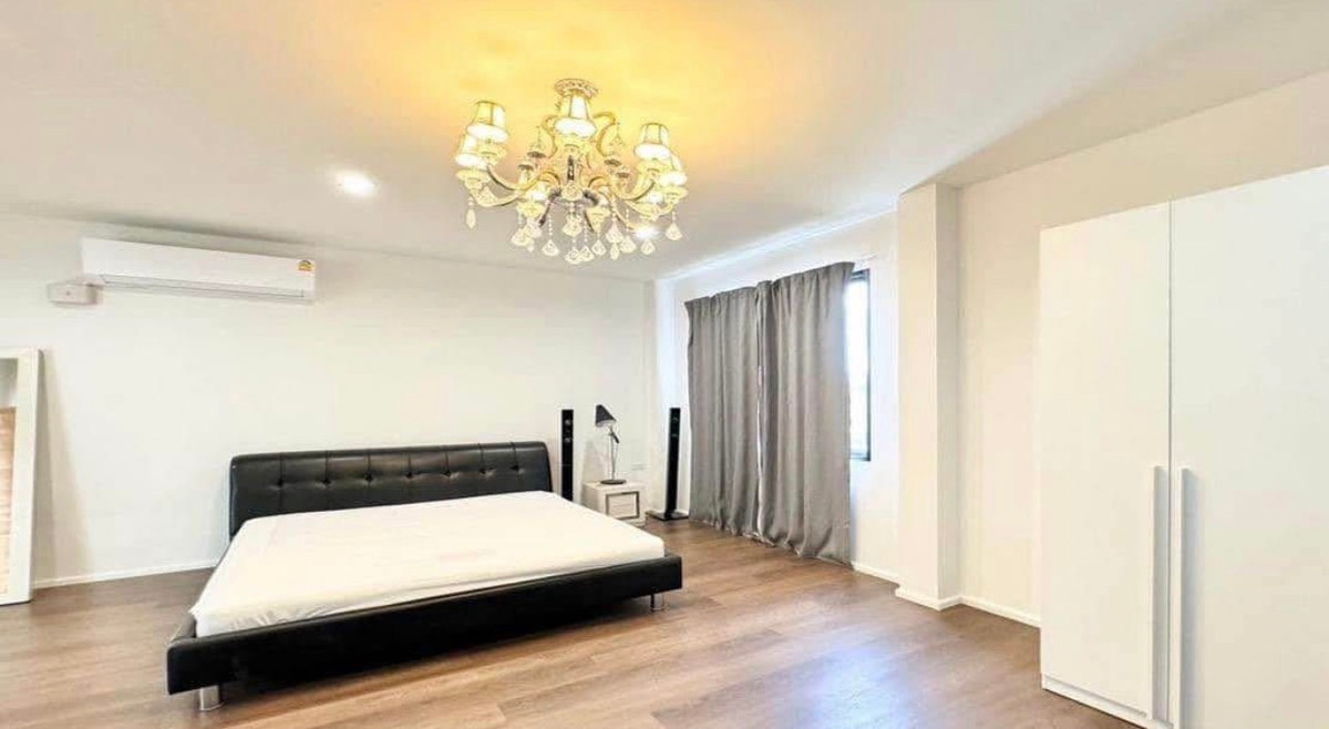 ขายบ้านวงเวียนใหญ่ เจริญนคร : 🏡บ้านเดี่ยวสร้างเอง ดีไซน์พิเศษ ให้ความรู้สึกราวกับหลุดออกมาจากหนัง