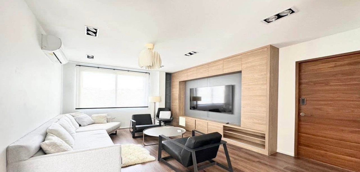 ขายบ้านวงเวียนใหญ่ เจริญนคร : 🏡บ้านเดี่ยวสร้างเอง ดีไซน์พิเศษ ให้ความรู้สึกราวกับหลุดออกมาจากหนัง