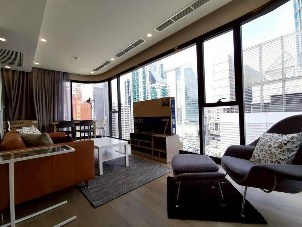 For RentCondoSukhumvit, Asoke, Thonglor : For rent: Ashton Asoke, Ultra Luxury Condo, next to BTS / MRT Asoke, best location in the CBD.