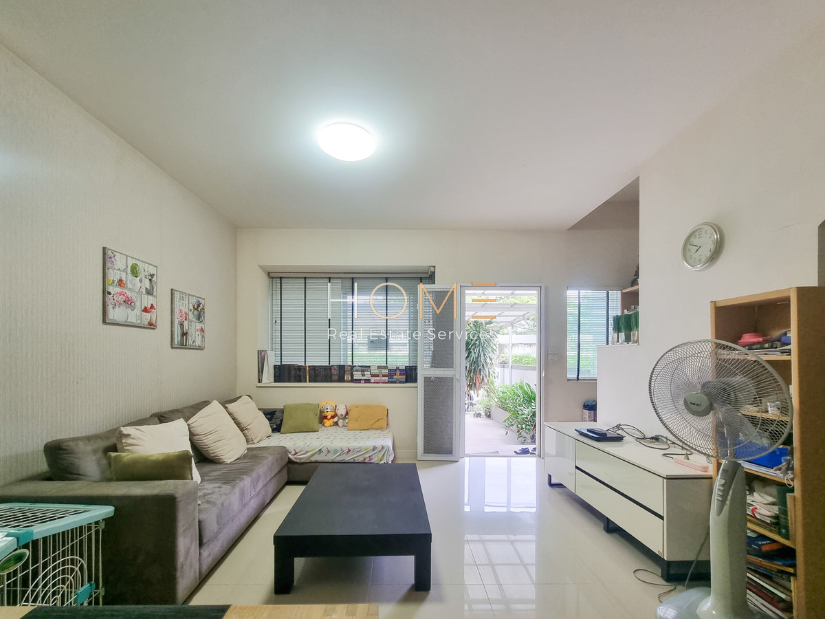 For SaleTownhomePattanakan, Srinakarin : New Baan Rama 9 - Srinakarin / 3 Bedrooms (FOR SALE) BZD135